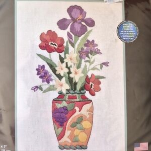 Dimensions Crewel Embroidery Elegant Floral Kit